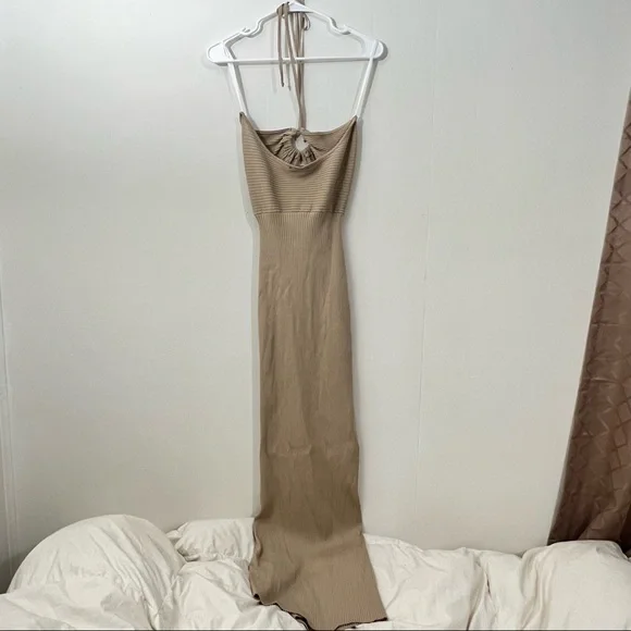 ShopLunaB Paradiso Dress Nude - Medium - Hera Cutout maxi - Picture 6 of 6